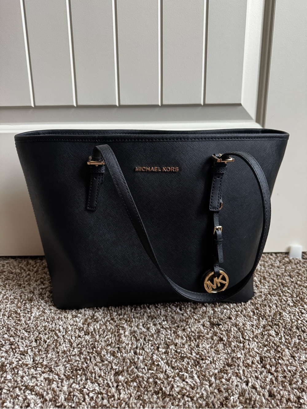 Michael Kors Jet Set Travel Tote - Black Saffiano Leather